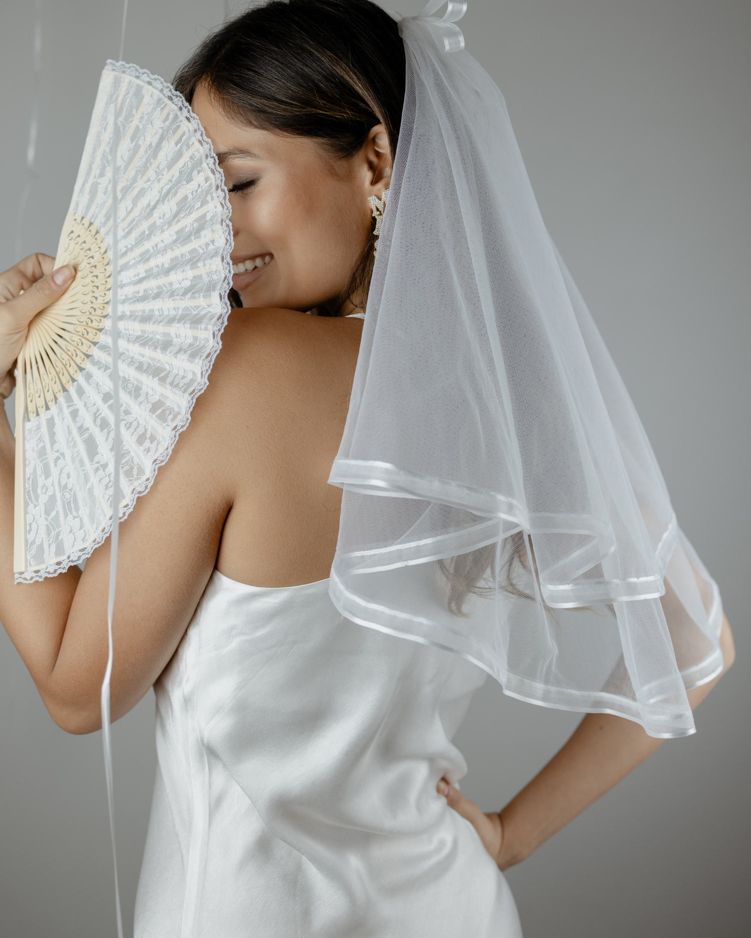 White lace store wedding fans