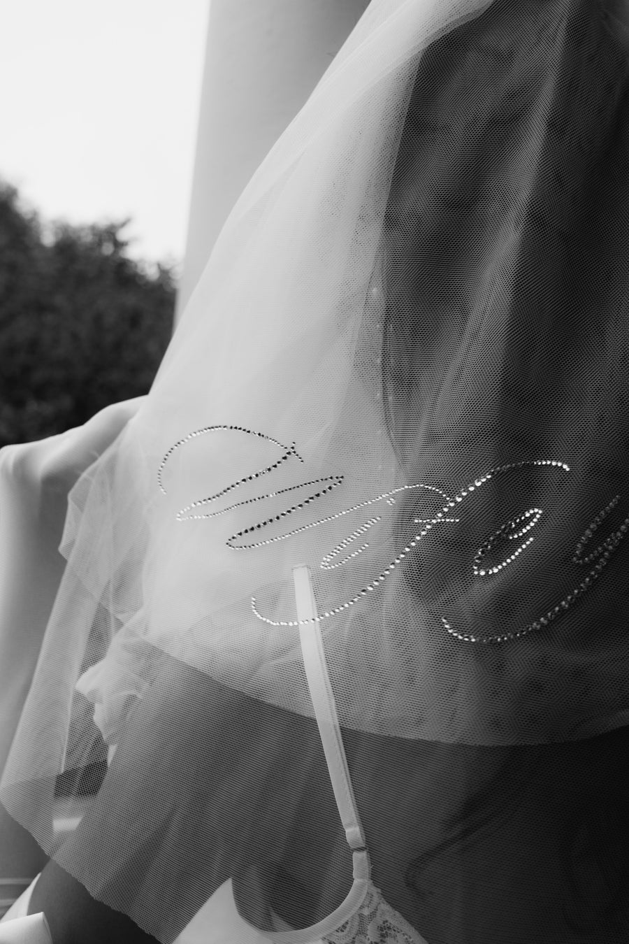 Wifey Diamanté Veil